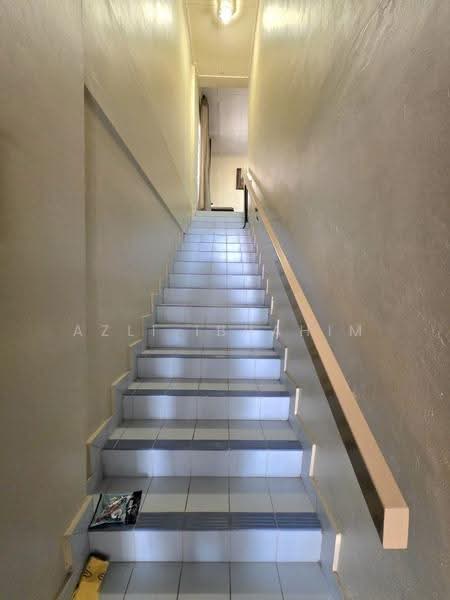 Townhouse for Sale in Bandar Seri Putra (Bangi) - Azli Ibrahim - Corridor - PropertyGuru.com.my