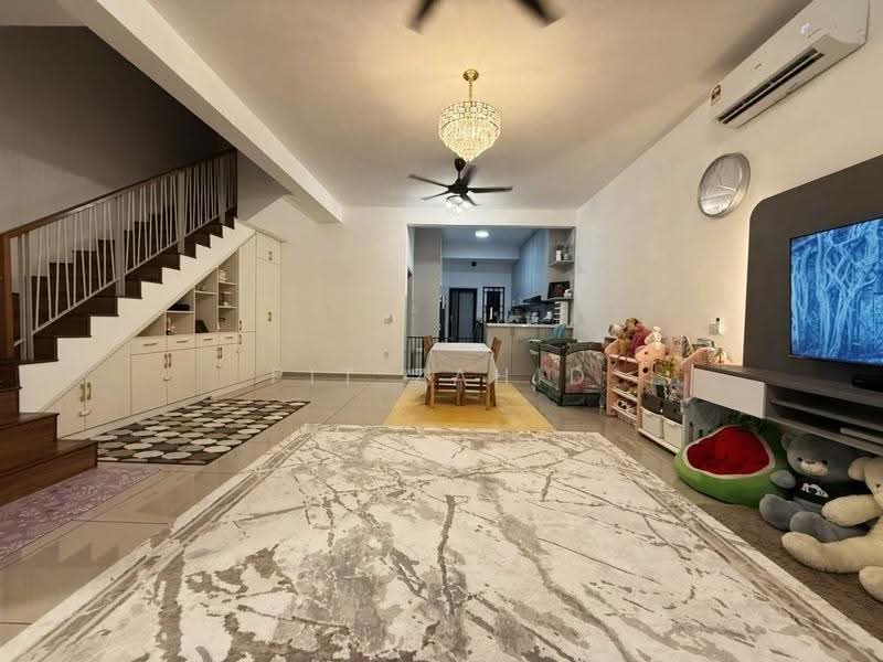 Terraced House for Sale in Bandar Serenia (Dengkil) - Pit Zahid - Living Room - PropertyGuru.com.my