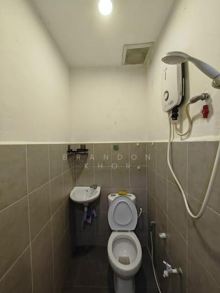1-storey Terraced House for Rent in Taman Abad (Johor Bahru) - Brandon Khor - Bathroom - PropertyGuru.com.my