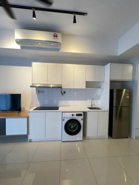 Continew Condominium kitchen cabinet