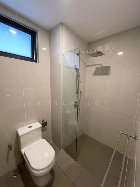 Continew Condominium toilet