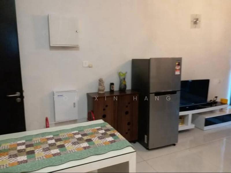 Condominium for Sale at Bay Point @ Country Garden Danga Bay - Toh Xin Hang - Living Room - PropertyGuru.com.my