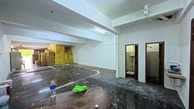 Shop / Office for Sale in Taman Nusa Bestari 2 (Iskandar Puteri (Nusajaya)) - Esther Toh - Bathroom - PropertyGuru.com.my