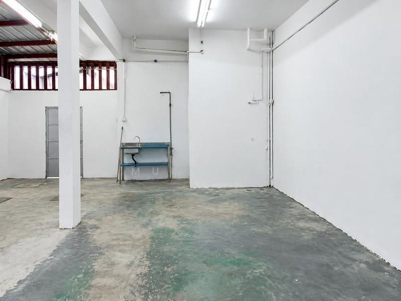 Retail Space for Rent in Sungai Besi (Kuala Lumpur) - Vin Mukdawichit - Interior - PropertyGuru.com.my