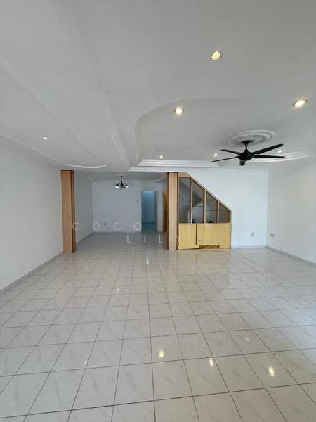 2-storey Terraced House for Sale in Taman Desa Cemerlang (Batu Pahat) - Coco Feng Lily - Living Room - PropertyGuru.com.my