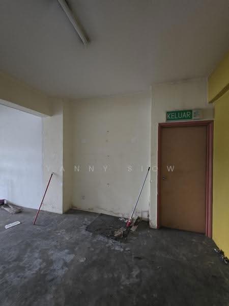 First Floor Facing Main Road
