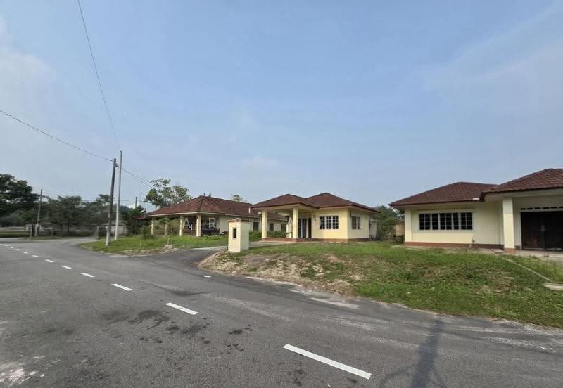 Bungalow House for Sale in Taman Nusa Perintis 2 (Iskandar Puteri (Nusajaya)) - Arshad . - Exterior - PropertyGuru.com.my