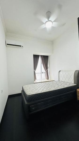Kondominium untuk Disewa di R&F Princess Cove Phase 1 - Karen Yeo - Bedroom - PropertyGuru.com.my
