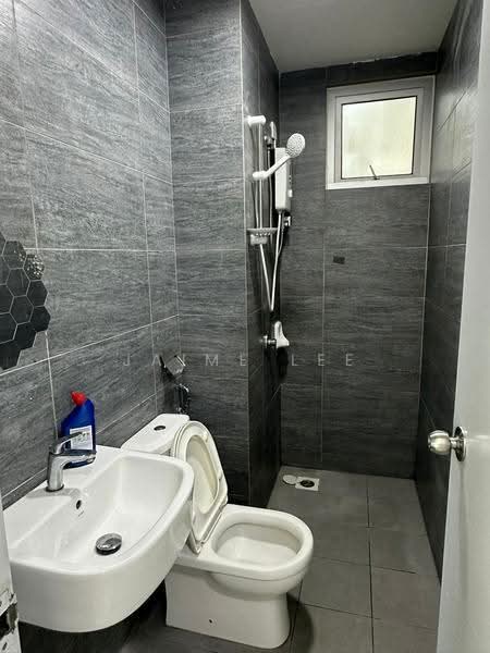 Service Residence for Rent at Gaya Resort Homes - Jaime Lee - Bathroom - PropertyGuru.com.my