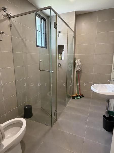 Common Bathroom