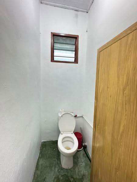 1-storey Terraced House for Rent in Taman Ungku Tun Aminah (Skudai) - John Sia - Bathroom - PropertyGuru.com.my
