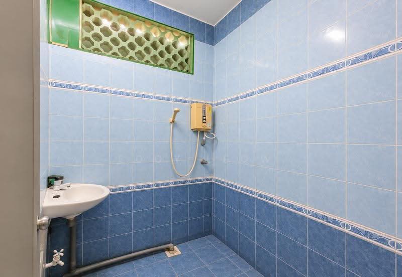 1-storey Terraced House for Sale in Taman Kesidang Seksyen 3 (Melaka City) - Eddy Leow - Bathroom - PropertyGuru.com.my