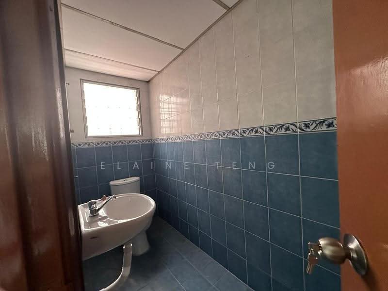 Kedai untuk Disewa di Bandar Bukit Tinggi (Klang) - Elaine Teng - Bathroom - PropertyGuru.com.my