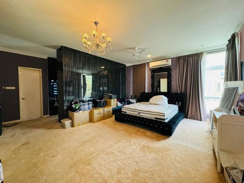 Bungalow House for Sale in Gombak (Selangor) - Ahmad Muslim - Master Bedroom - PropertyGuru.com.my