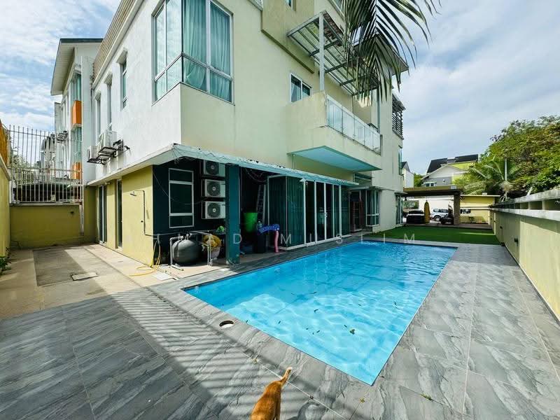 Bungalow House for Sale in Gombak (Selangor) - Ahmad Muslim - PropertyGuru.com.my