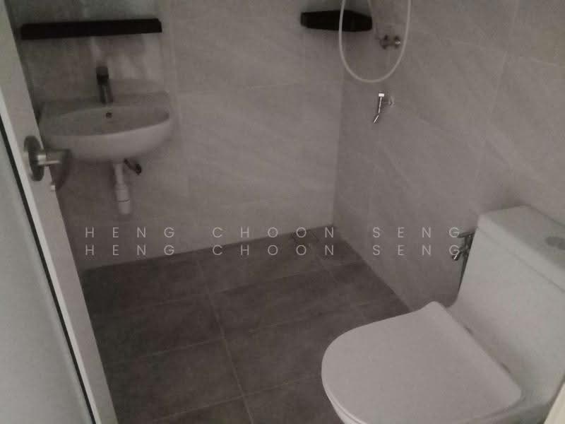 1-storey Terraced House for Sale in Selangor (Gombak) - heng choon seng heng choon seng - Bathroom - PropertyGuru.com.my