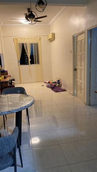 Rumah Flat untuk Dijual di Lavender Park - Anna Koay - Living Room - PropertyGuru.com.my