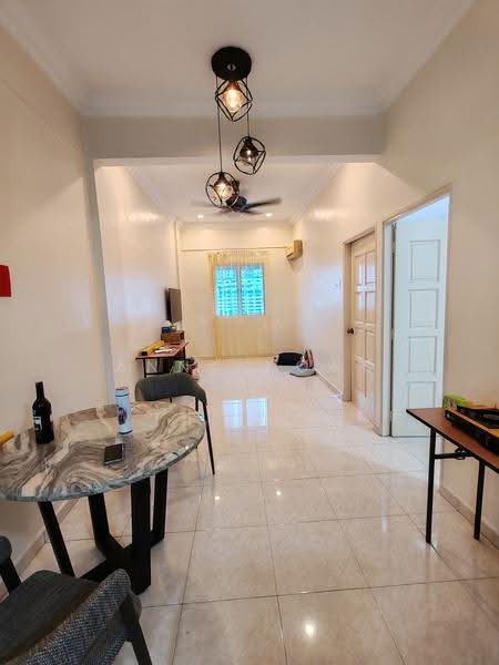 Rumah Flat untuk Dijual di Lavender Park - Anna Koay - Living Room - PropertyGuru.com.my