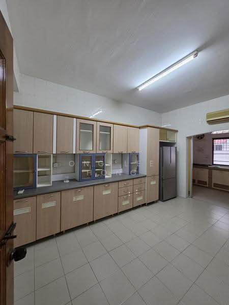 Flat for Sale at Taman Kenanga Seksyen 3 - Ong Lee Hong - Kitchen - PropertyGuru.com.my