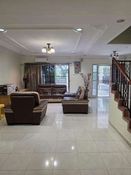 Flat for Sale at Taman Kenanga Seksyen 3 - Ong Lee Hong - Living Room - PropertyGuru.com.my