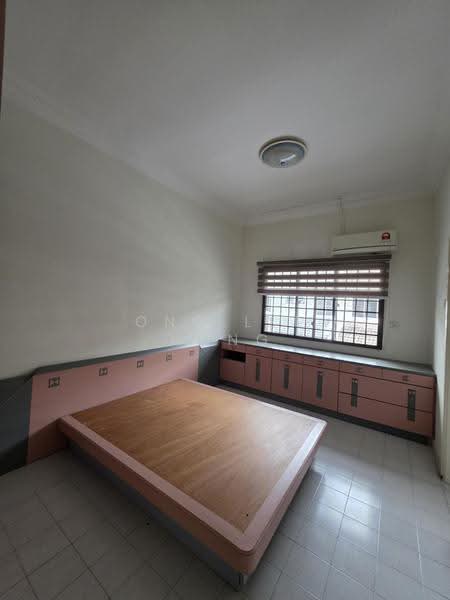 Flat for Sale at Taman Kenanga Seksyen 3 - Ong Lee Hong - Bedroom - PropertyGuru.com.my