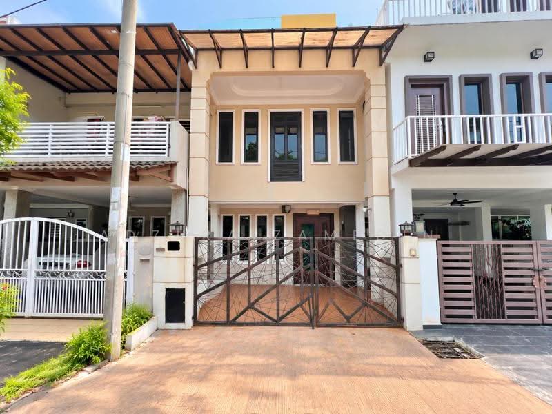 2.5-storey Terraced House for Sale in Taman Kosas (Ampang) - Adzura Zamedin - Exterior - PropertyGuru.com.my