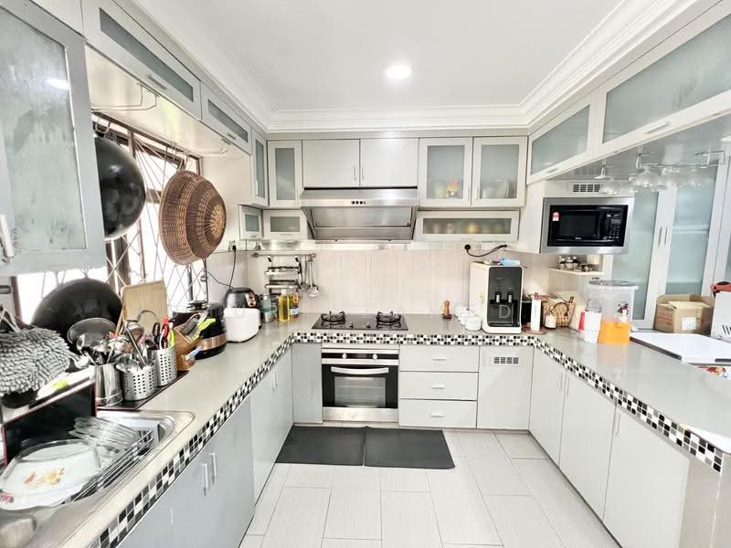 2.5-storey Terraced House for Sale in Taman Kosas (Ampang) - Adzura Zamedin - Kitchen - PropertyGuru.com.my