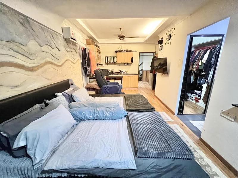 2.5-storey Terraced House for Sale in Taman Kosas (Ampang) - Adzura Zamedin - Bedroom - PropertyGuru.com.my