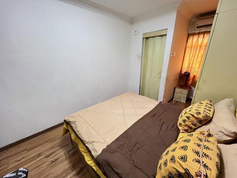 2.5-storey Terraced House for Sale in Taman Kosas (Ampang) - Adzura Zamedin - Bedroom - PropertyGuru.com.my
