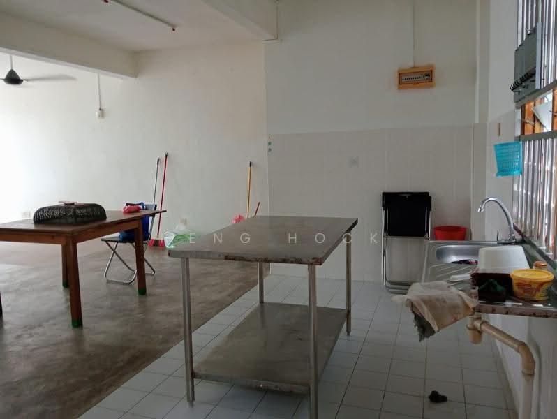 Apartment for Rent at Merpati Indah Apartment @ Bandar Putra Kulai - Meng Hock - Kitchen - PropertyGuru.com.my