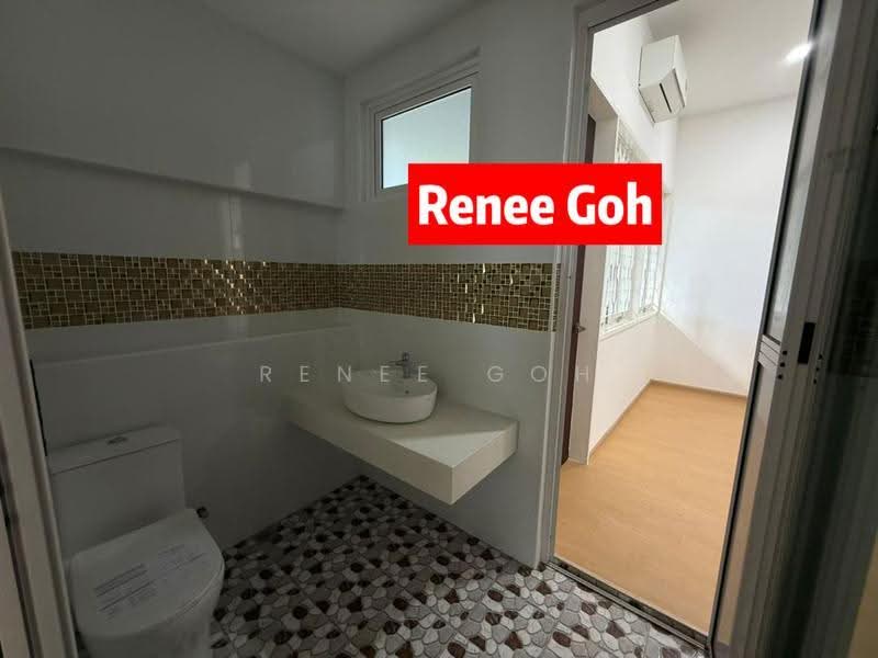 Commercial Bungalow for Rent in Taman Scotland (George Town) - Renee Goh - Bathroom - PropertyGuru.com.my