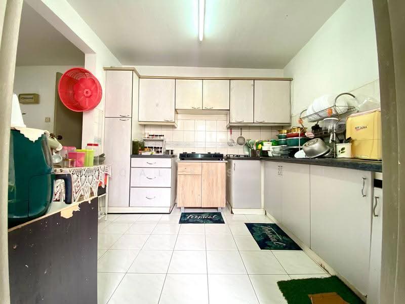 Condominium for Sale at Pantai Hillpark 2 - Haiqal Kasmizan - Kitchen - PropertyGuru.com.my