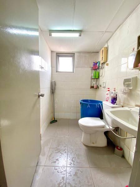 Condominium for Sale at Pantai Hillpark 2 - Haiqal Kasmizan - Bathroom - PropertyGuru.com.my