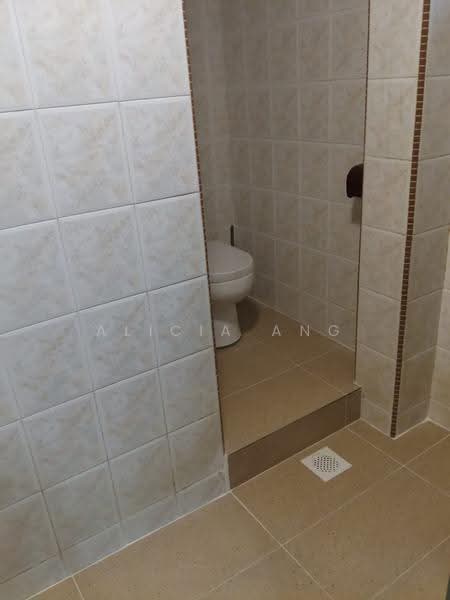 Apartment for Rent at Subang Perdana Goodyear Court 8 - Alicia Ang - Bathroom - PropertyGuru.com.my