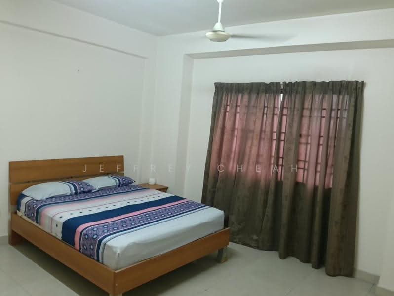 Kondominium untuk Disewa di Pelangi Astana - Jeffrey Cheah - Bedroom - PropertyGuru.com.my