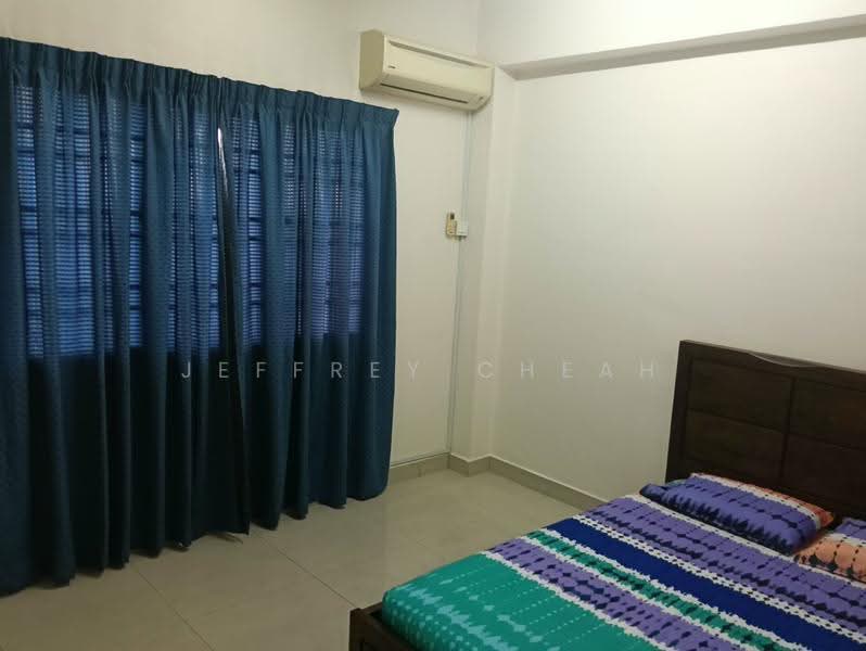 Kondominium untuk Disewa di Pelangi Astana - Jeffrey Cheah - Bedroom - PropertyGuru.com.my