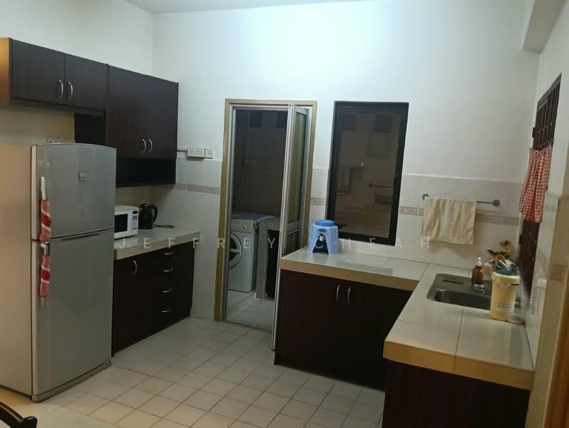 Kondominium untuk Disewa di Pelangi Astana - Jeffrey Cheah - Kitchen - PropertyGuru.com.my