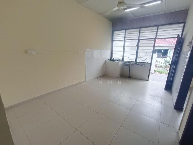 Rumah Teres 1-Tingkat untuk Disewa di Taman Bukit Kepayang (Bukit Kepayang) - Leo Goh - Kitchen - PropertyGuru.com.my