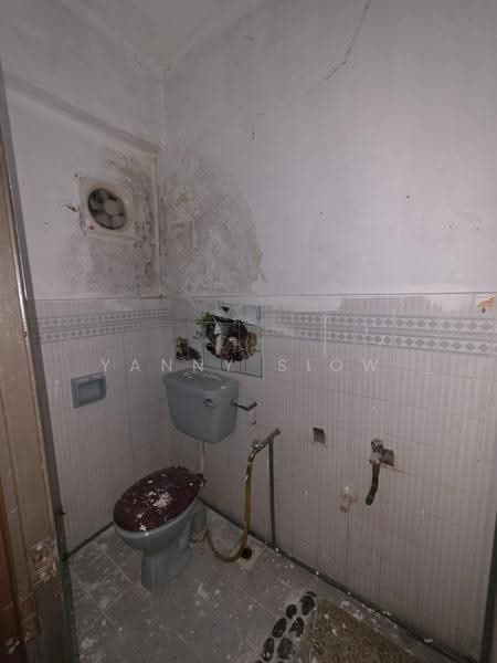 Second Floor Facing Main Road