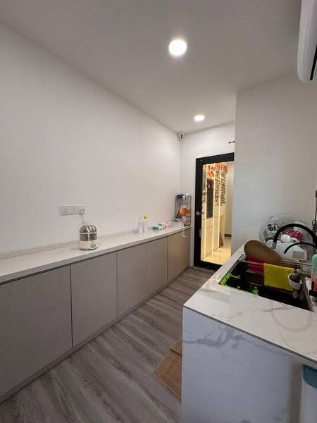 Apartment for Sale at Larkin Residence Phase 2 - Fong Lik - Kitchen - PropertyGuru.com.my