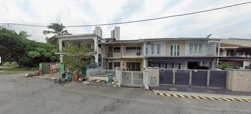 2-storey Terraced House for Sale in Taman Salak Selatan (Salak South) - Raymond Wong - Exterior - PropertyGuru.com.my