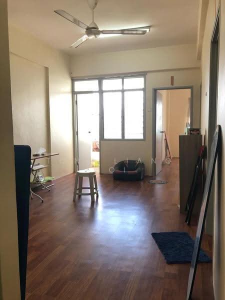 Apartment for Sale at Permai Jaya - Tong Liang Ooi - Living Room - PropertyGuru.com.my