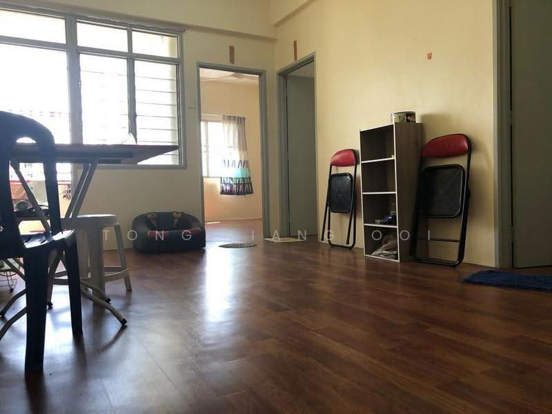 Apartment for Sale at Permai Jaya - Tong Liang Ooi - Living Room - PropertyGuru.com.my