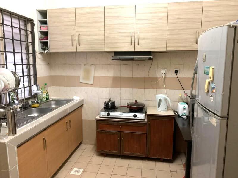 Terraced House for Rent in Usj 11 (Subang Jaya) - Kenix Lee - Kitchen - PropertyGuru.com.my