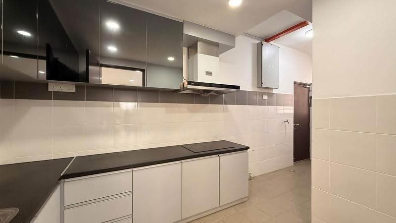 Condominium for Sale at The Bay Residences - Penny Yuen - Kitchen - PropertyGuru.com.my