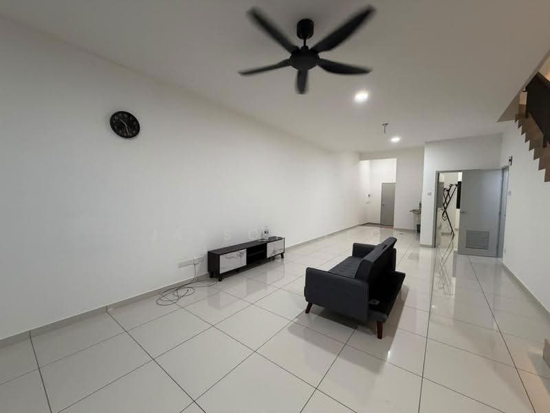 Terraced House for Rent in Johor Bahru (Johor) - Jayson Teo - Living Room - PropertyGuru.com.my