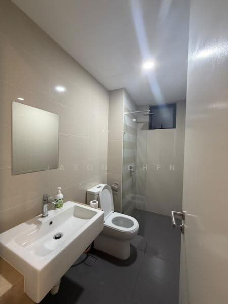 Kediaman Servis untuk Disewa di United Point (Residensi Berpadu) - Jason Chen - Bathroom - PropertyGuru.com.my