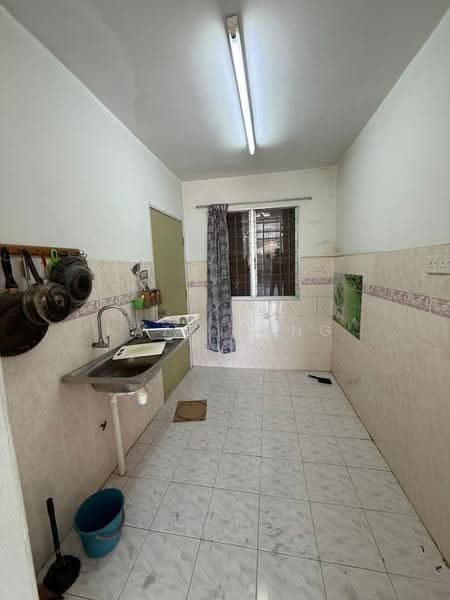 Apartment for Rent at Taman Kristal - Kaze Kang - Kitchen - PropertyGuru.com.my
