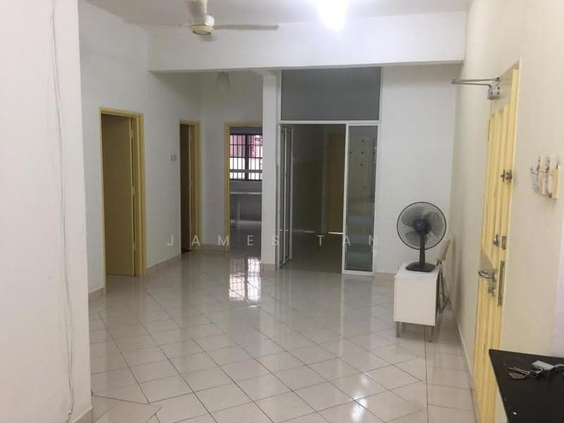 Pangsapuri untuk Dijual di Villa Danau - James Tan - Living Room - PropertyGuru.com.my