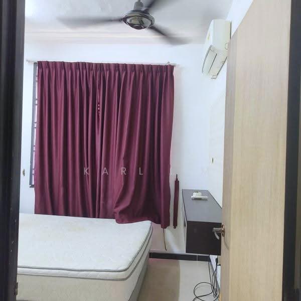 Flat for Sale at Flat Bukit Indah - Karl Lim - Bedroom - PropertyGuru.com.my